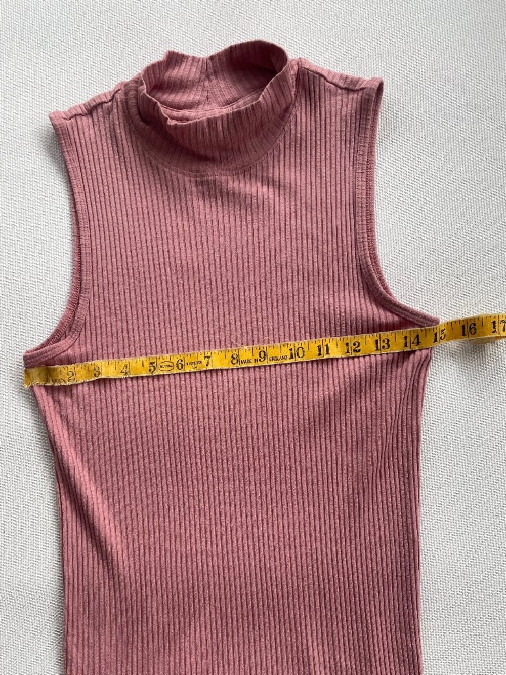 Rachel Zoe Mock Neck Ribbed Sleeveless Top – Dusty Pink/Mauve.  Medium. - Picture 6 of 8